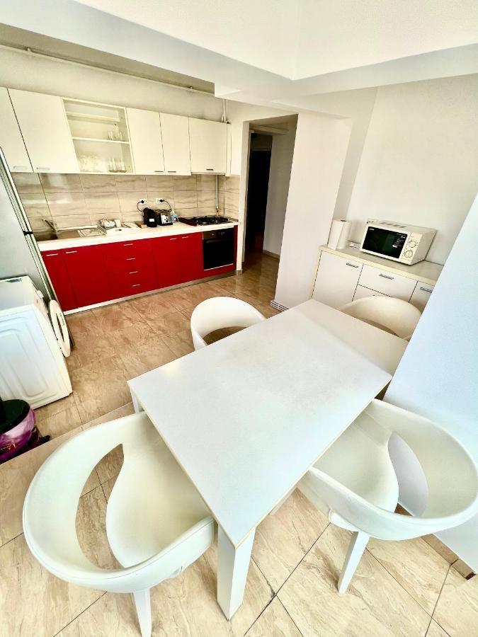 Mnm Lapusneanu Apartment Iasi Exterior photo